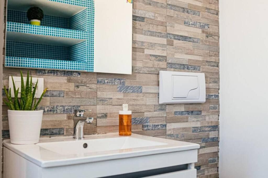 Attico In Pieno Centro Storico Di Catania Apartment Екстериор снимка